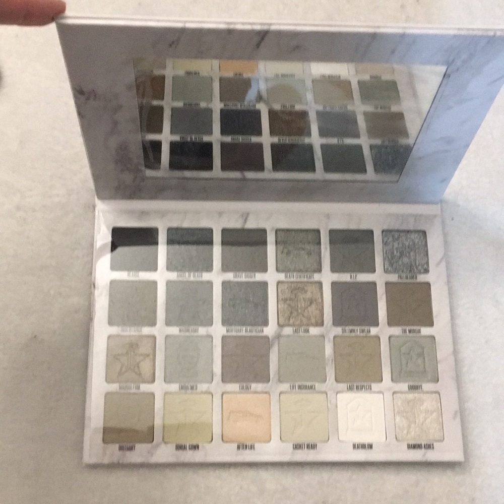 Jeffree Star Cremated Palette Brand New